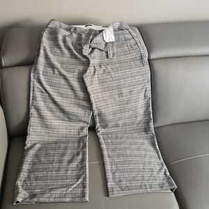 Loft size 18 plaid